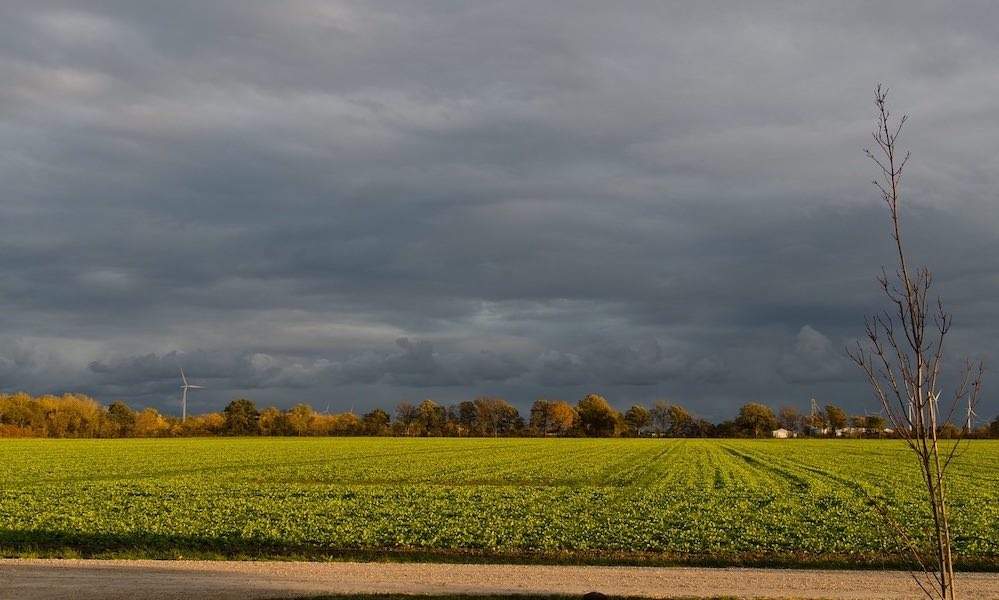 a storm in Ontario with dark clouds